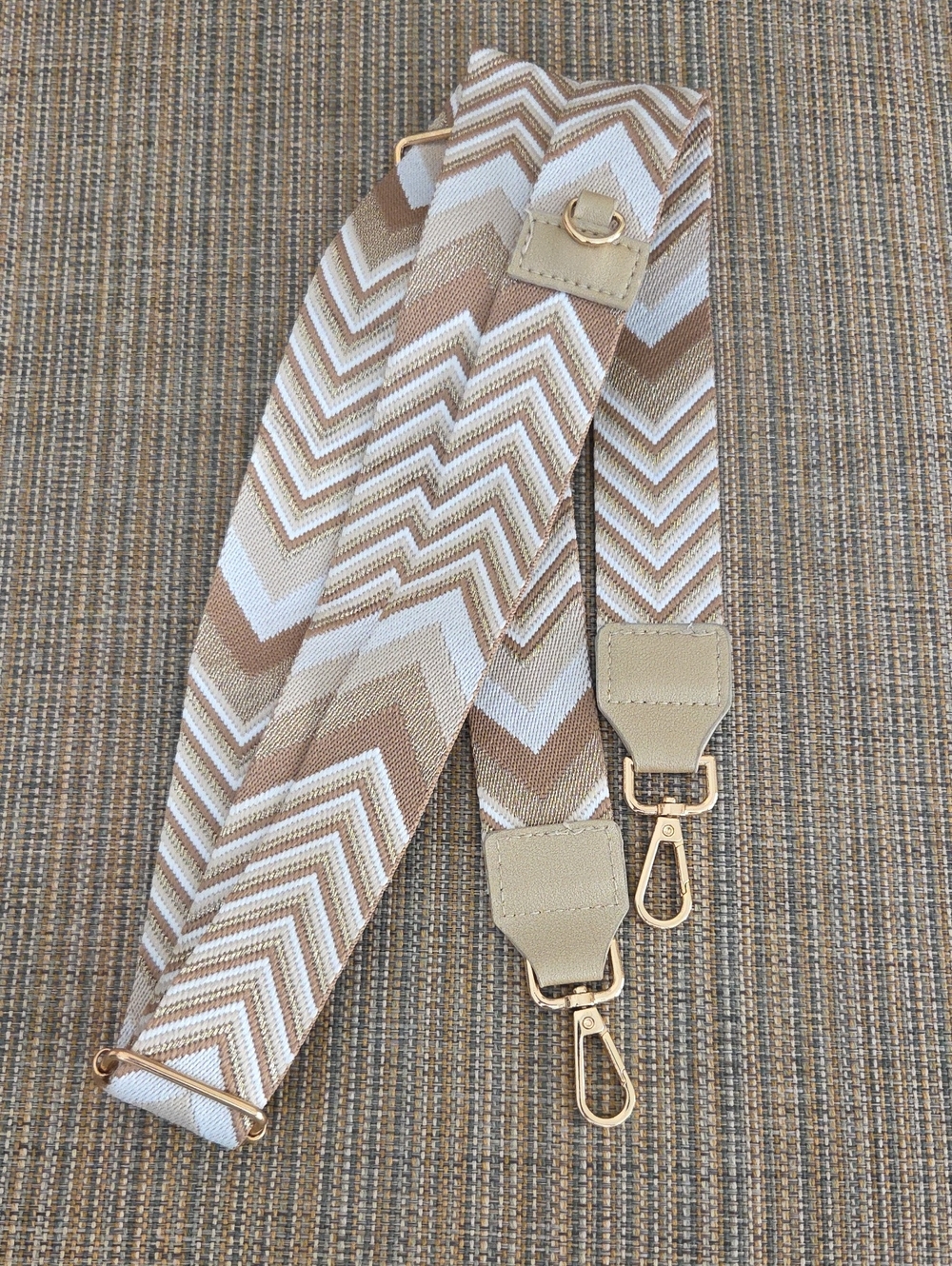 Neutral Chevron Adjustable Bag Strap - Beige & White